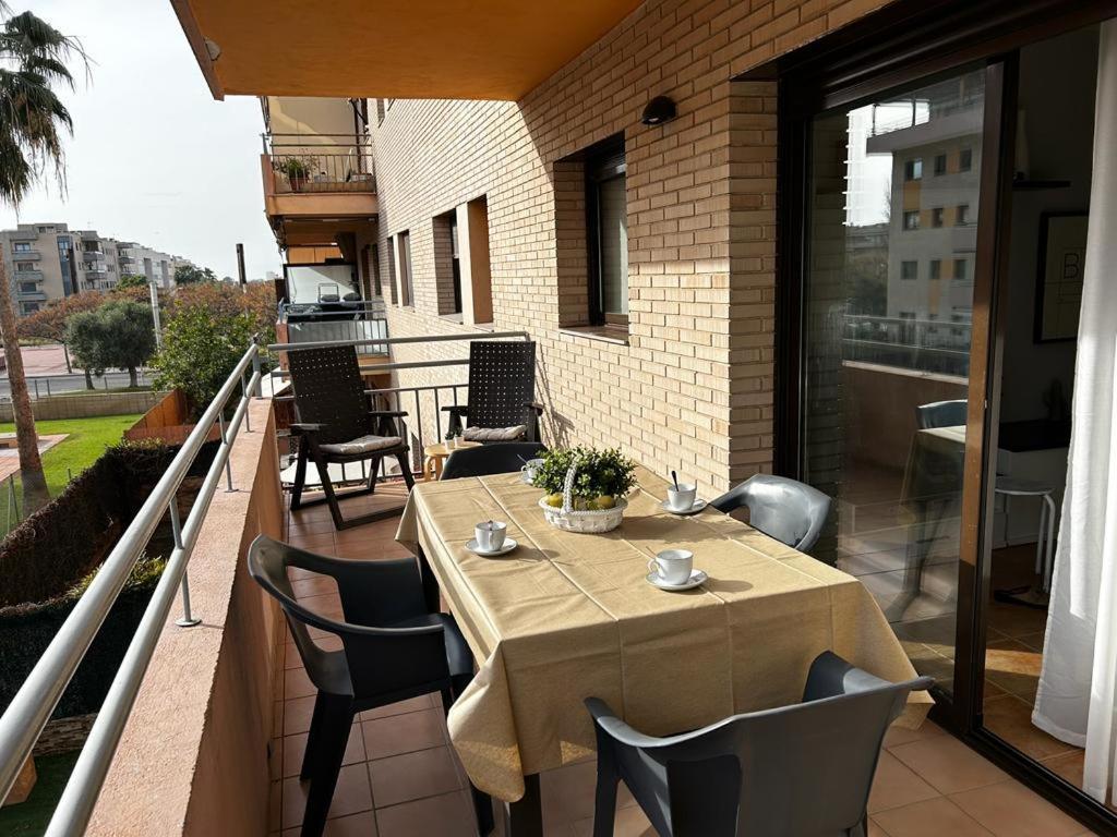 Apartamentos Los Tulipanes 살루 외부 사진
